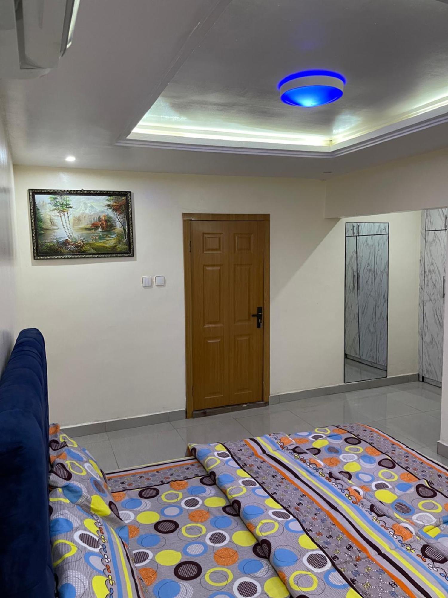 An Entire Rare Stylish 4-Bedroom Bungalow Akure Extérieur photo