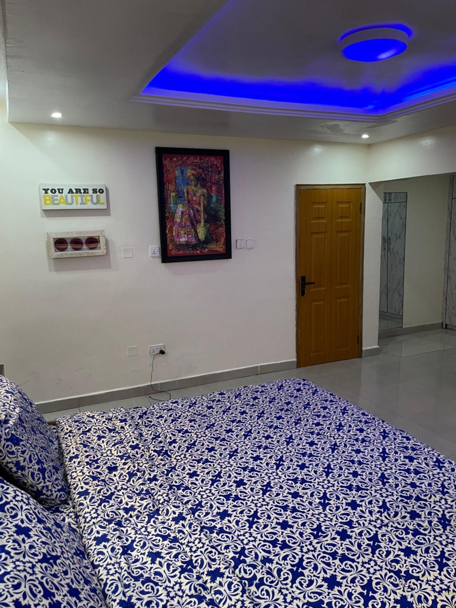 An Entire Rare Stylish 4-Bedroom Bungalow Akure Extérieur photo