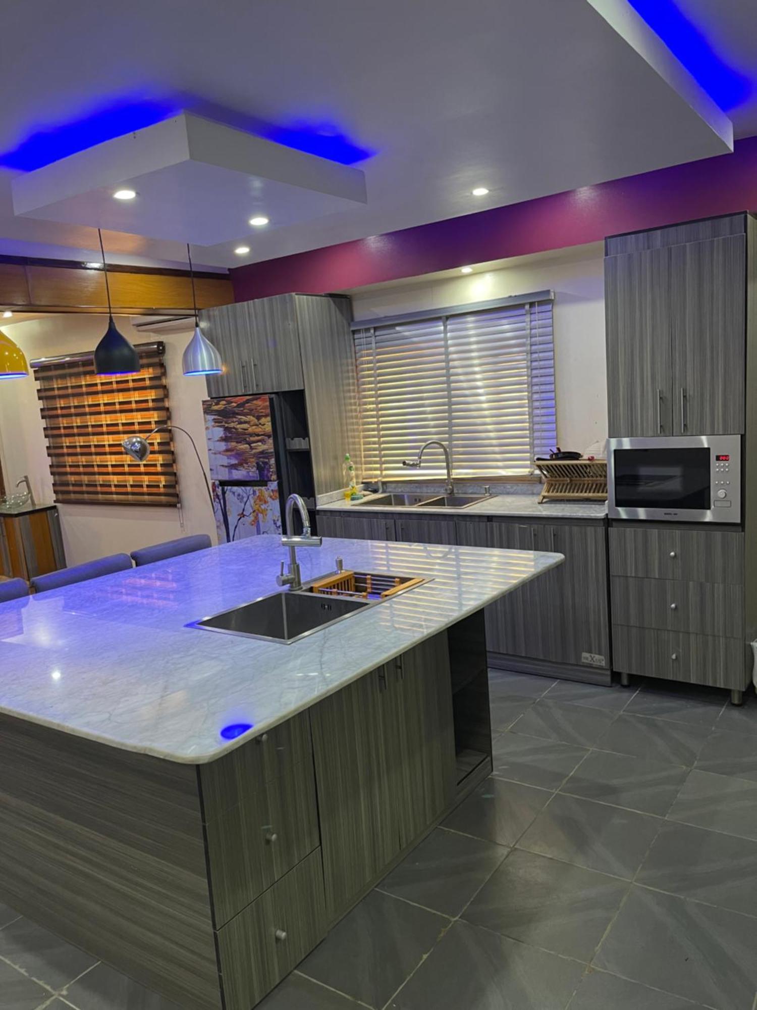 An Entire Rare Stylish 4-Bedroom Bungalow Akure Extérieur photo